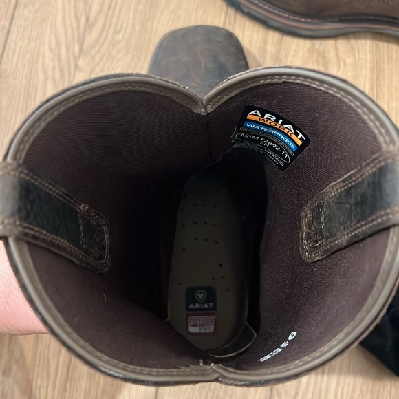 Ariat Work Boots - Men’s 9.5 EE - Leather Waterproof Square Toe - Picture 9 of 9